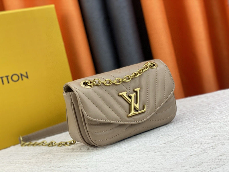 Dragons Bags ln Luxury Bag --81571