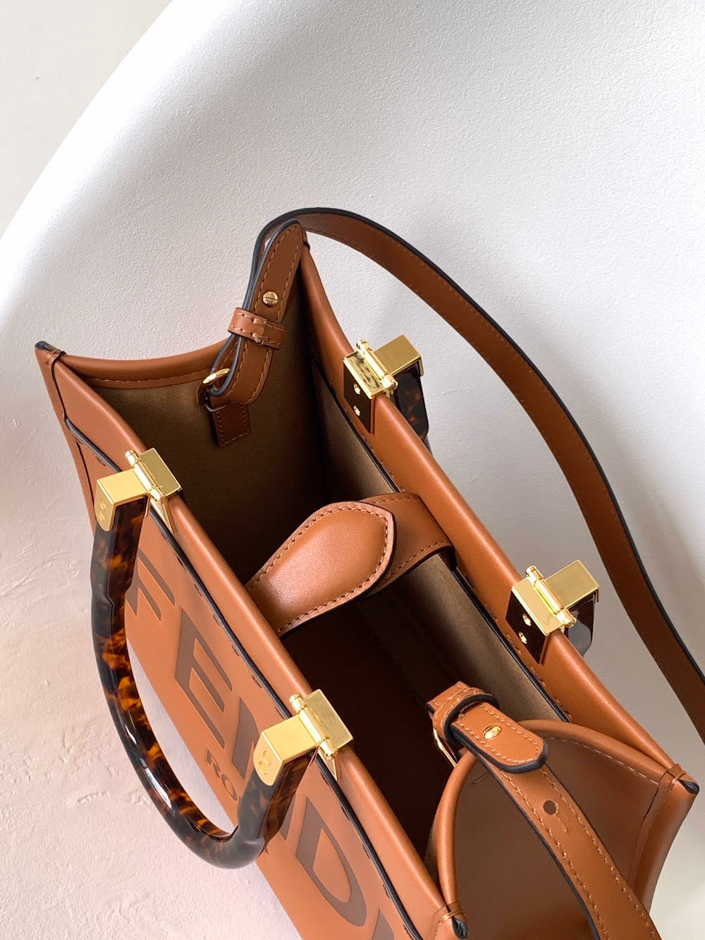 new-luxury-designer-bags-nm15010