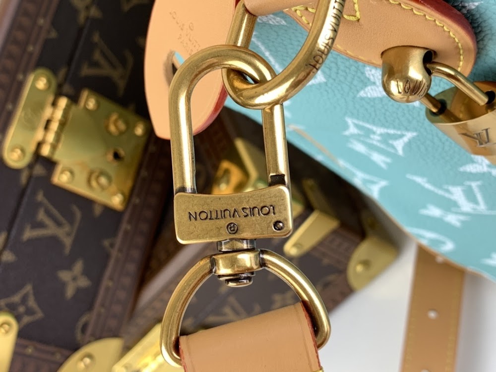 Dragons Bags ln Luxury Bag --69100