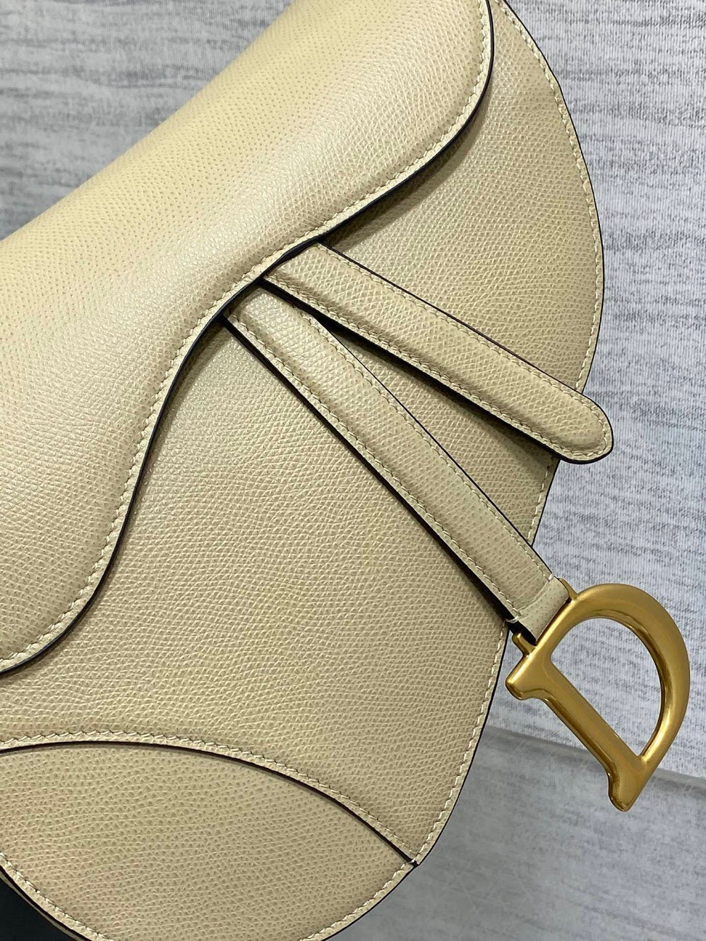 Dragons BagsDiorn Luxury Bag --114999