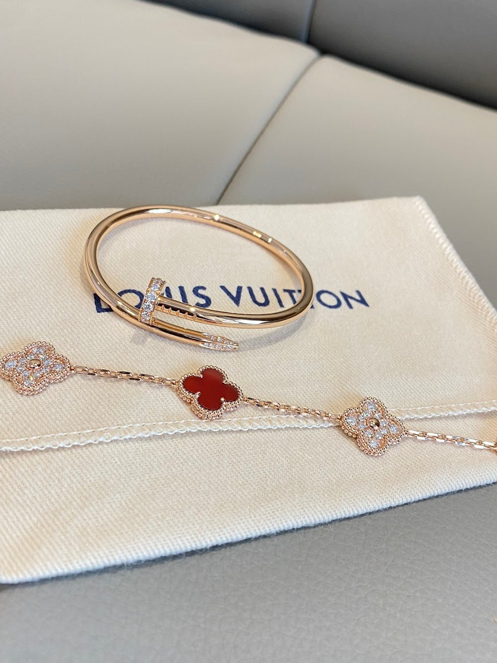 Dragons Bags VCA Luxury Jewelry --51924