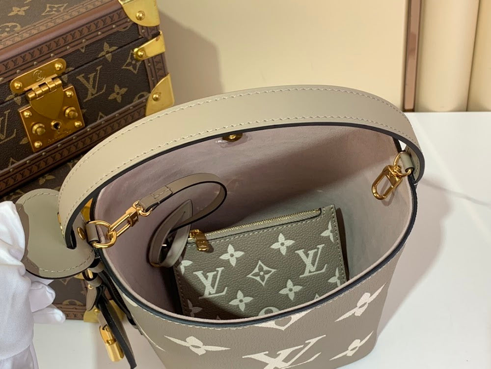 Dragons Bags ln Luxury Bag --62656