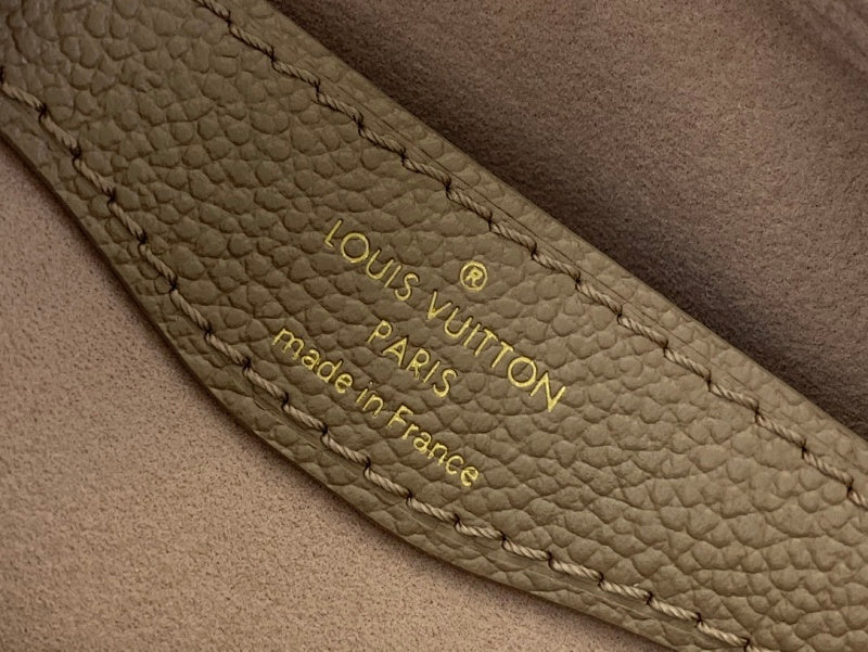Dragons Bags ln Luxury Bag --62682