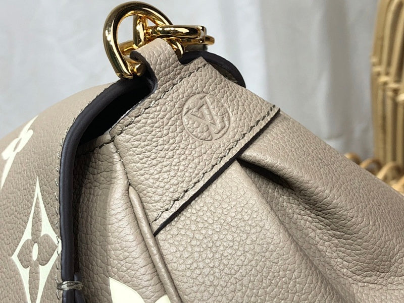 Dragons Bags ln Luxury Bag --60083
