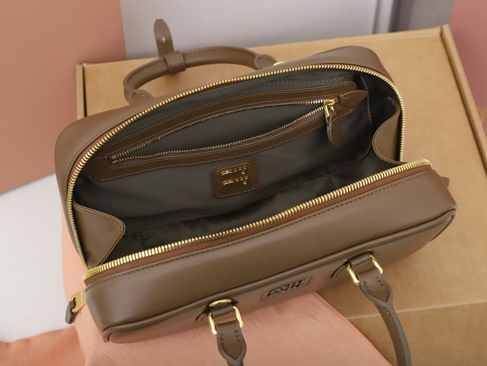 Dragons Bags Miun Miun Luxury Bag --123426