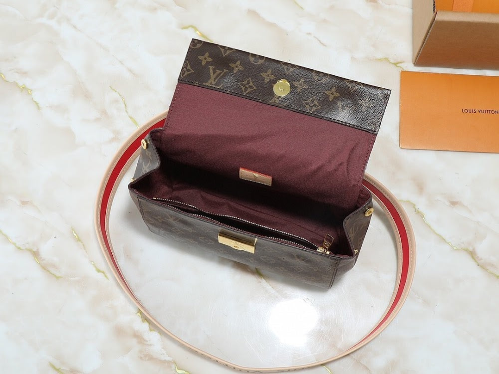 Dragons Bags ln Luxury Bag --76801