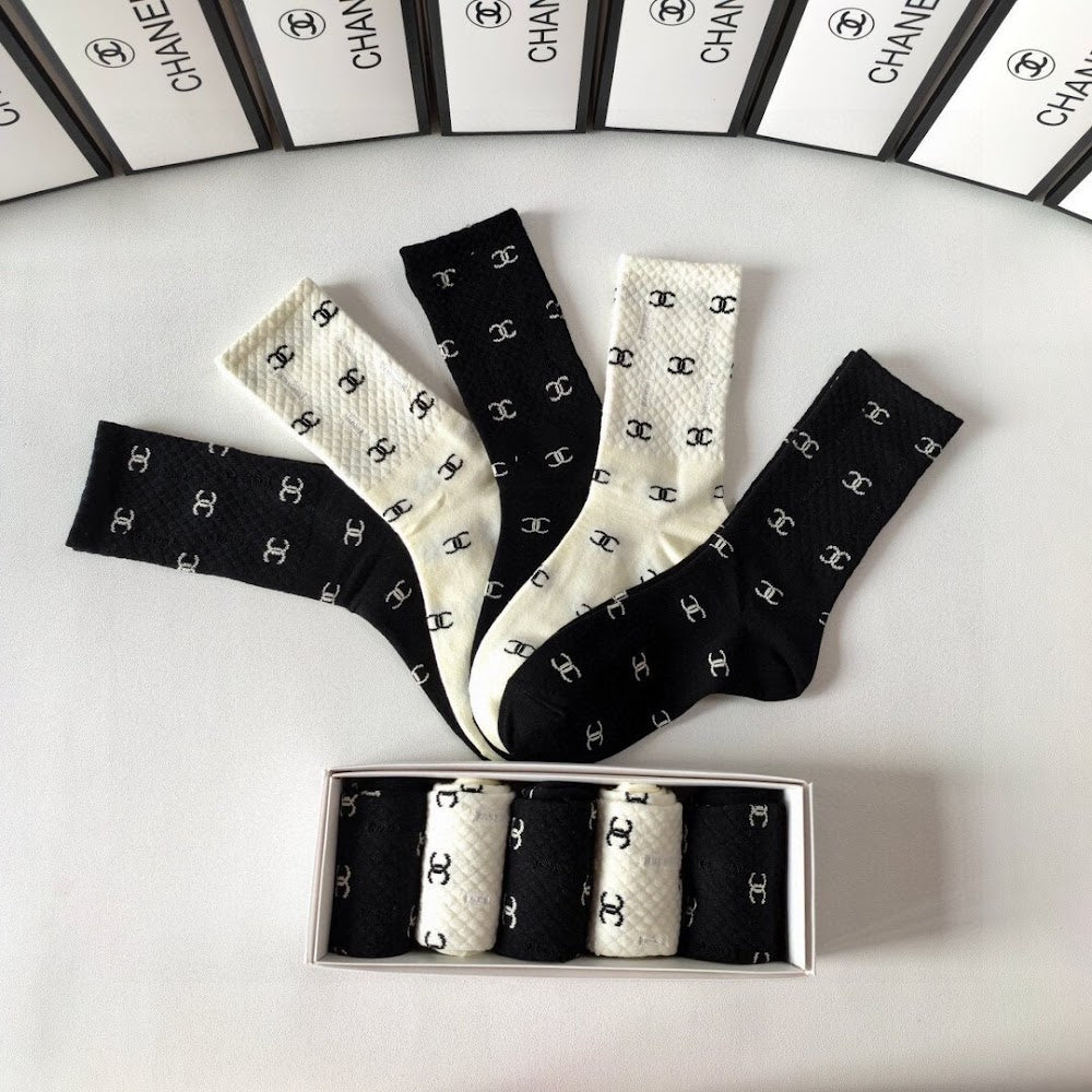 Dragons Bags Premium Luxury Socks --98010