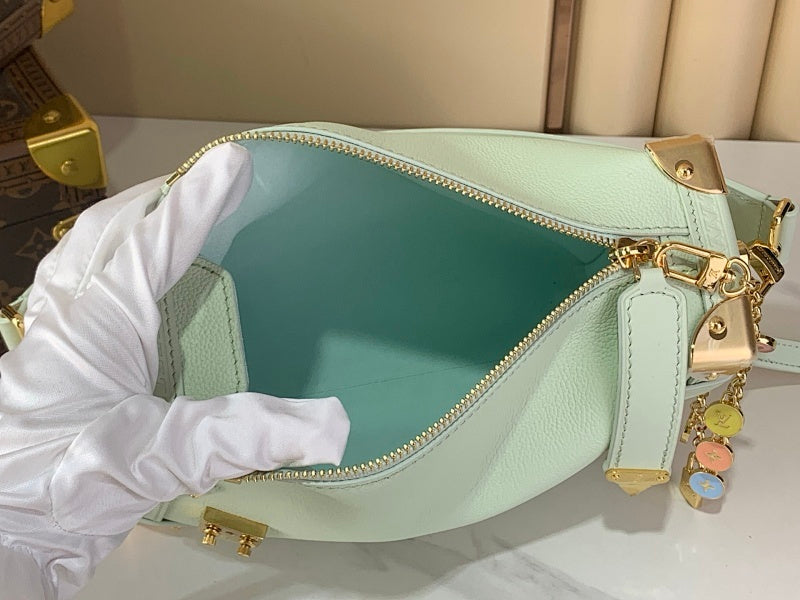 Dragons Bags ln Luxury Bag --58895