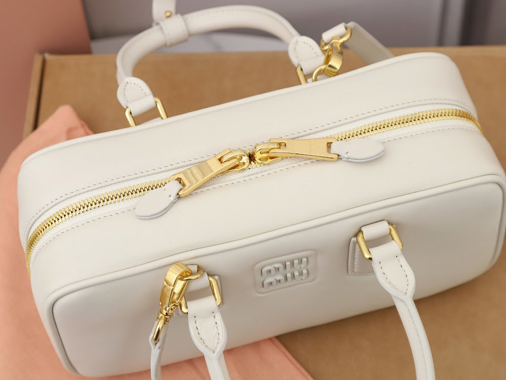 Dragons Bags Miun Miun Luxury Bag --123025