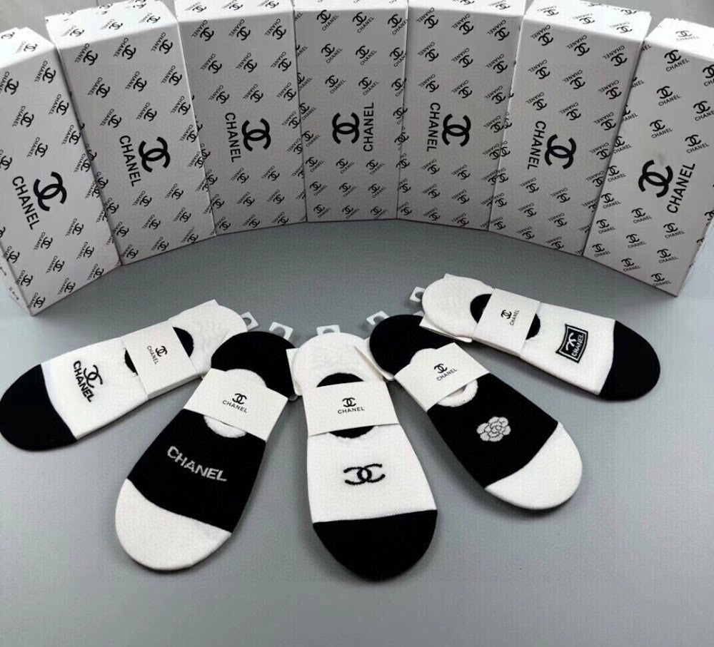 Dragons Bags Premium Luxury Socks --98197