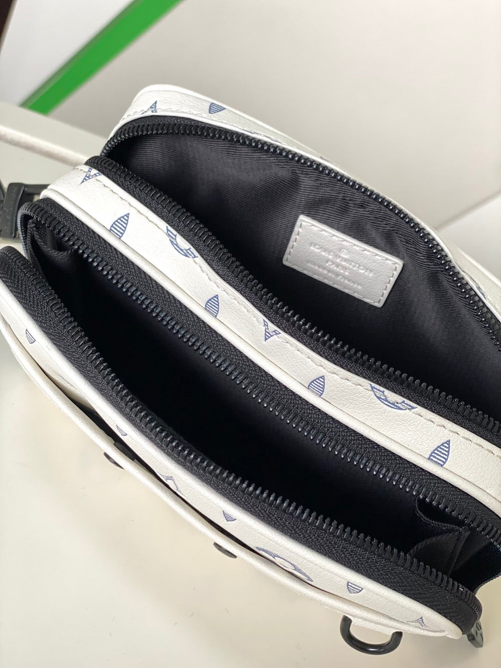 Dragons Bags ln Luxury Bag --70545