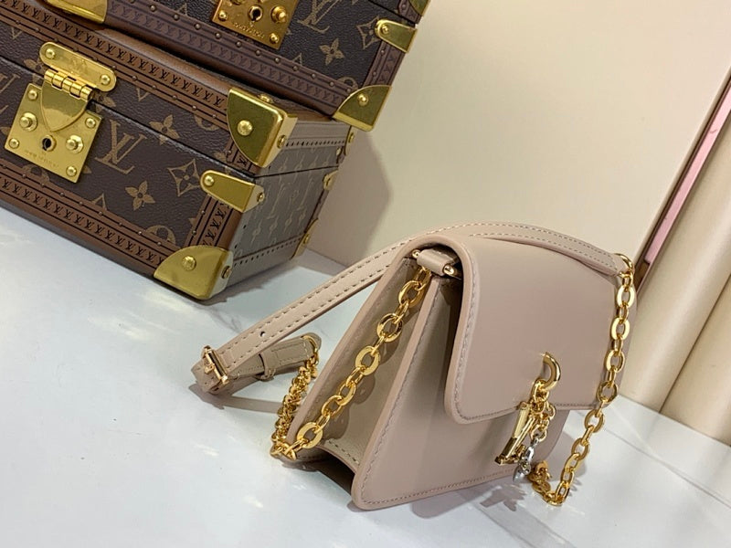 Dragons Bags ln Luxury Bag --62844