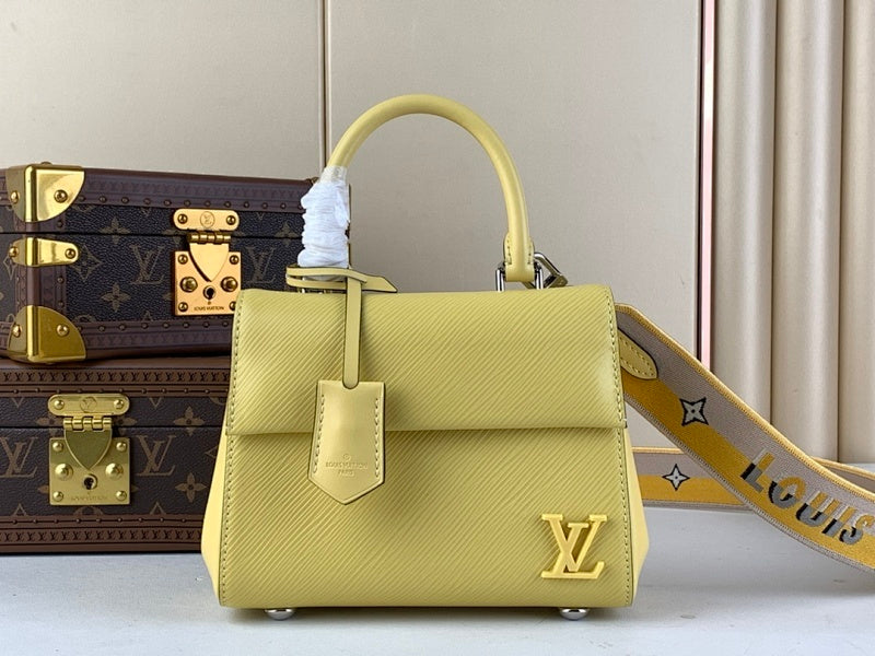Dragons Bags ln Luxury Bag --61800