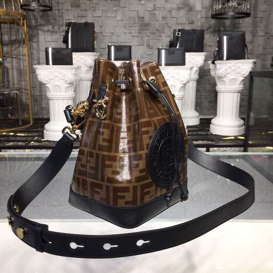 new-luxury-designer-bags-nm15179