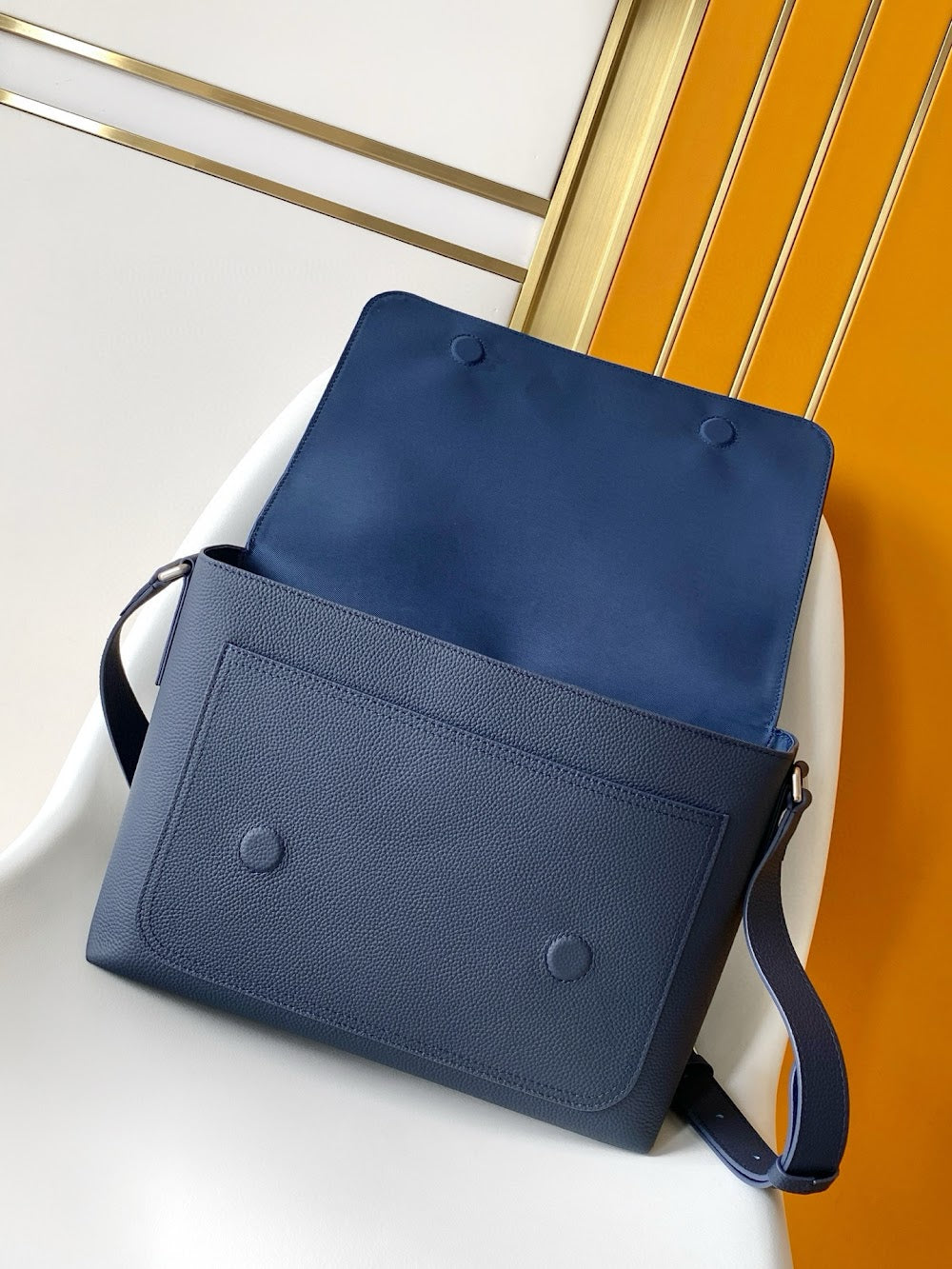 Dragons Bags ln Luxury Bag --71568
