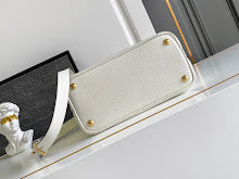 new-luxury-designer-bags-nm2250
