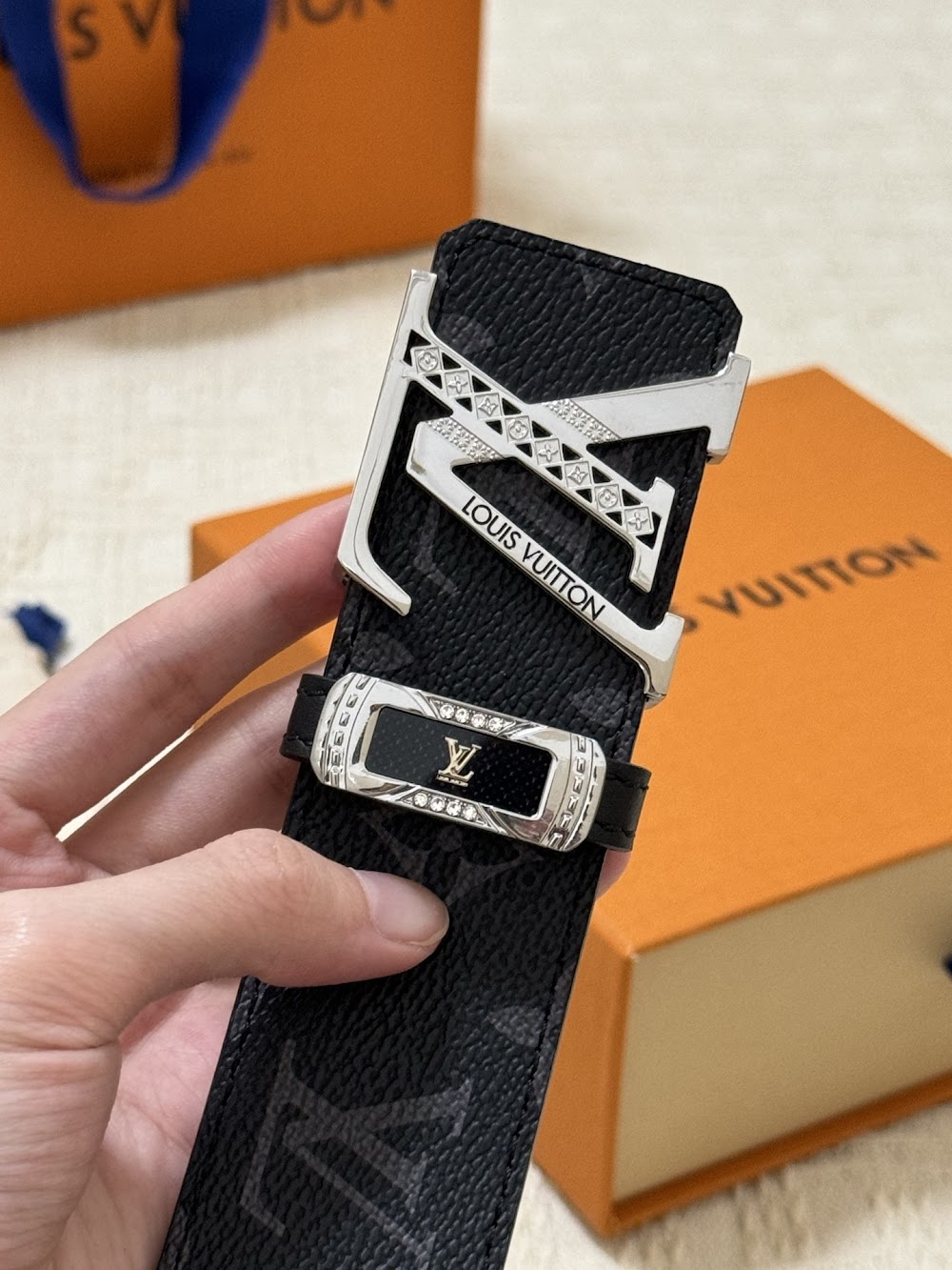 Dragons Bags ln Luxury Belt --100621
