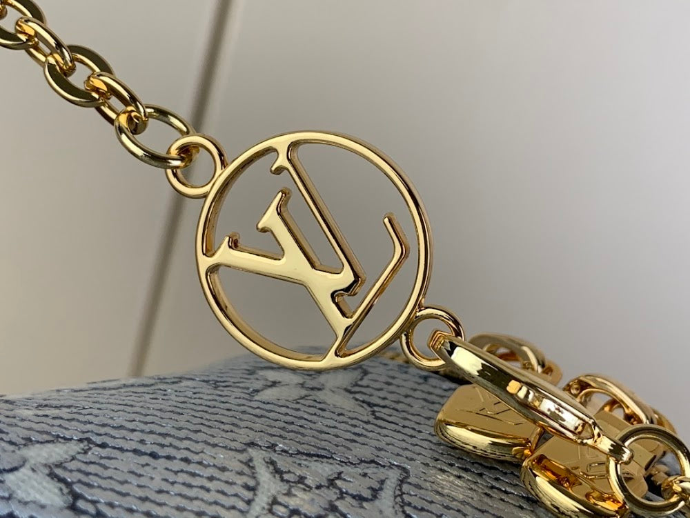 Dragons Bags ln Luxury Bag --61762
