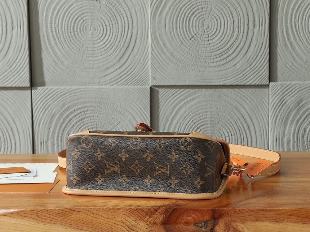 Dragons Bags ln Luxury Bag --97261