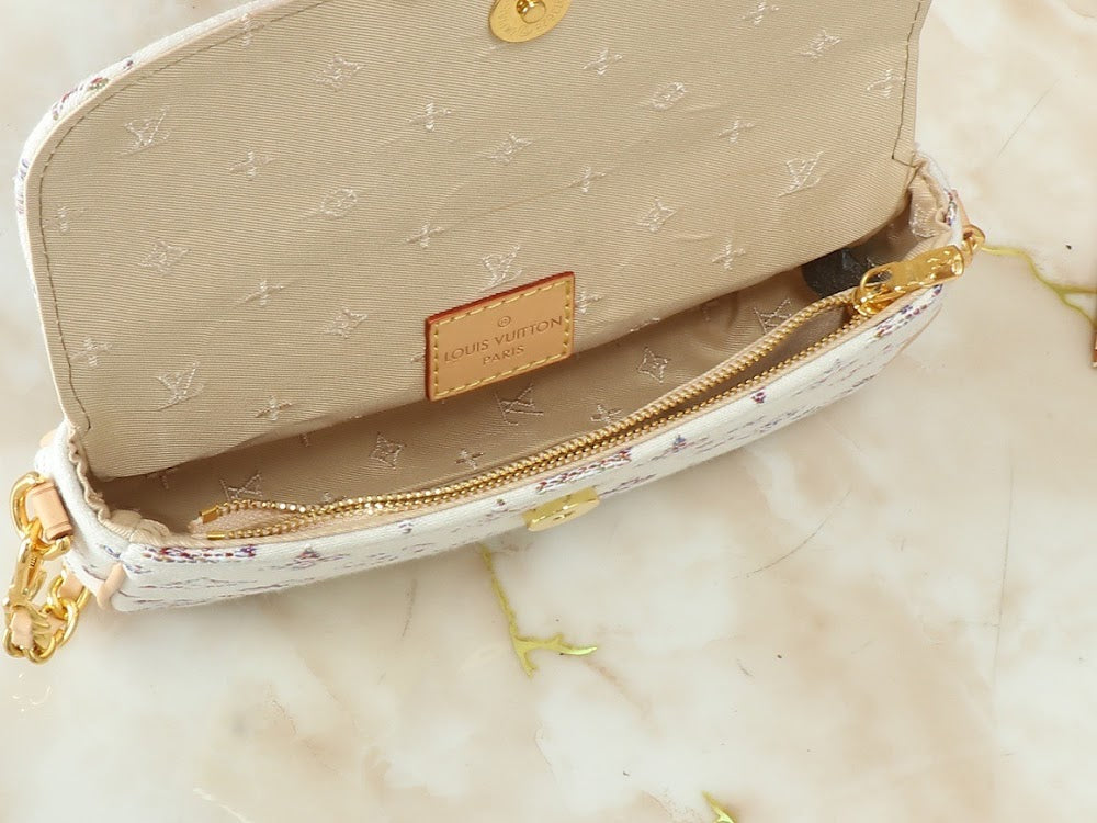 Dragons Bags ln Luxury Bag --78652