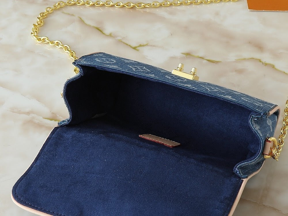 Dragons Bags ln Luxury Bag --77032