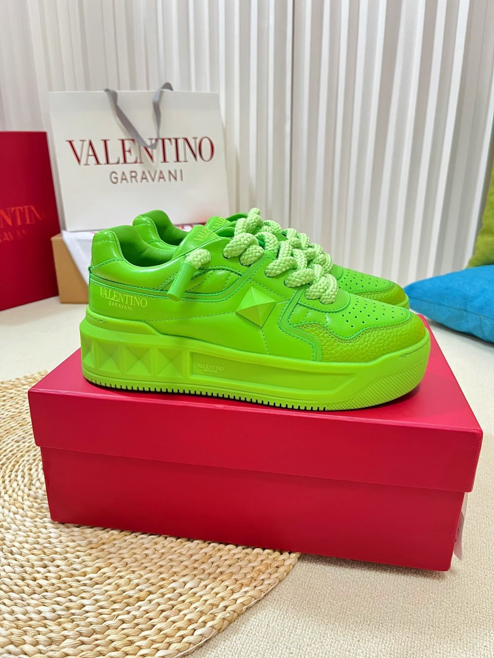 Dragons Bags Valentino Luxury Shoes --52625