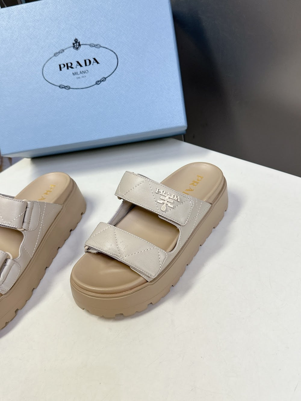 Dragons Bags Prada Luxury Heels --52710