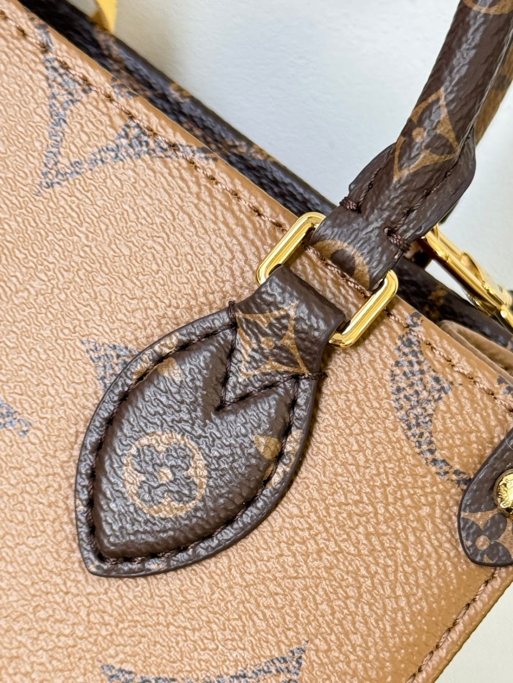 Dragons Bags ln Luxury Bag --96804