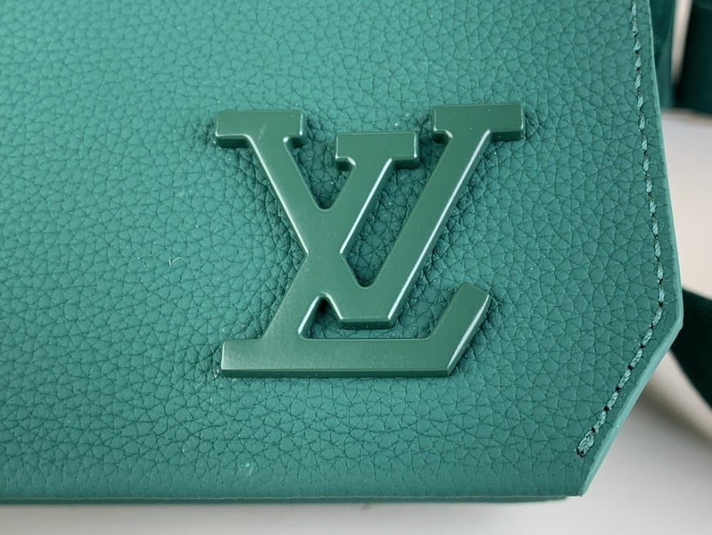 Dragons Bags ln Luxury Bag --61703