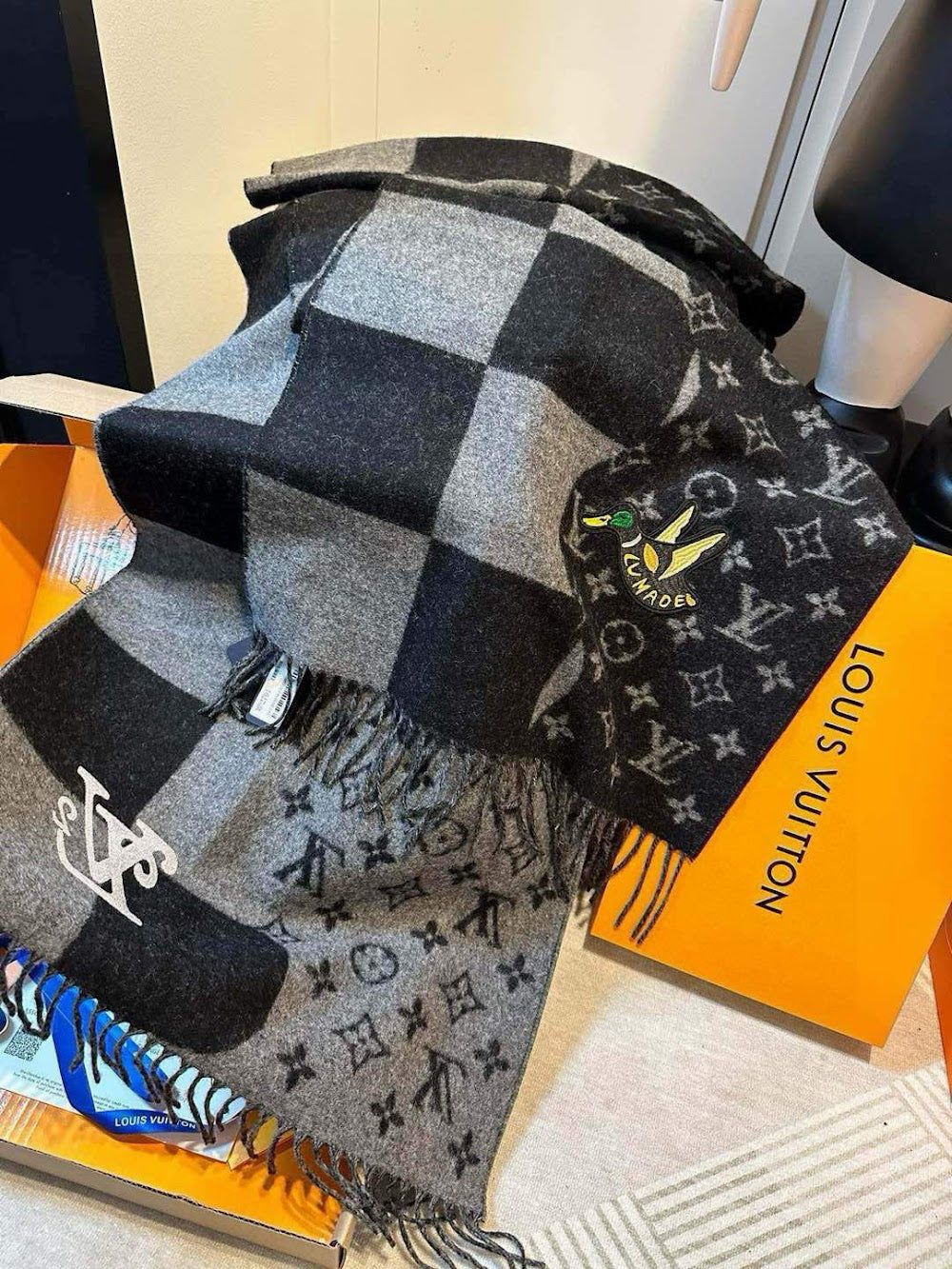 Dragons Bags Premium Designer Scarf --99485
