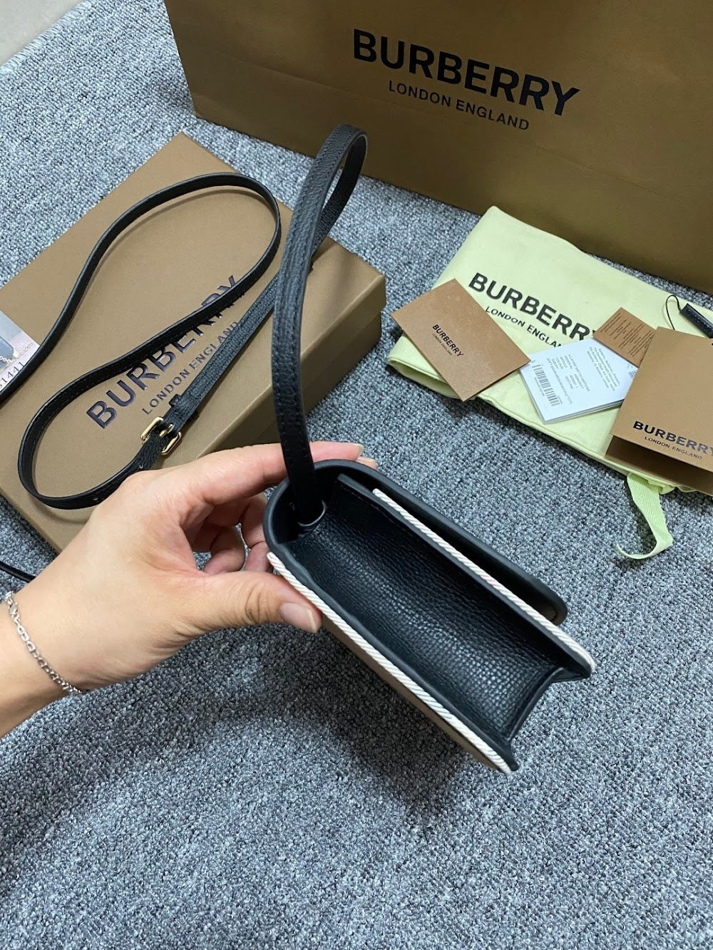 Dragons Bags Burberryn Luxury Bag --92650