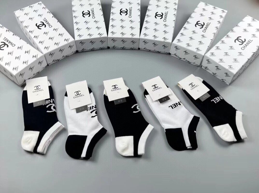 Dragons Bags Premium Luxury Socks --98140