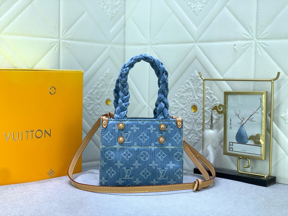 Dragons Bags ln Luxury Bag --81498