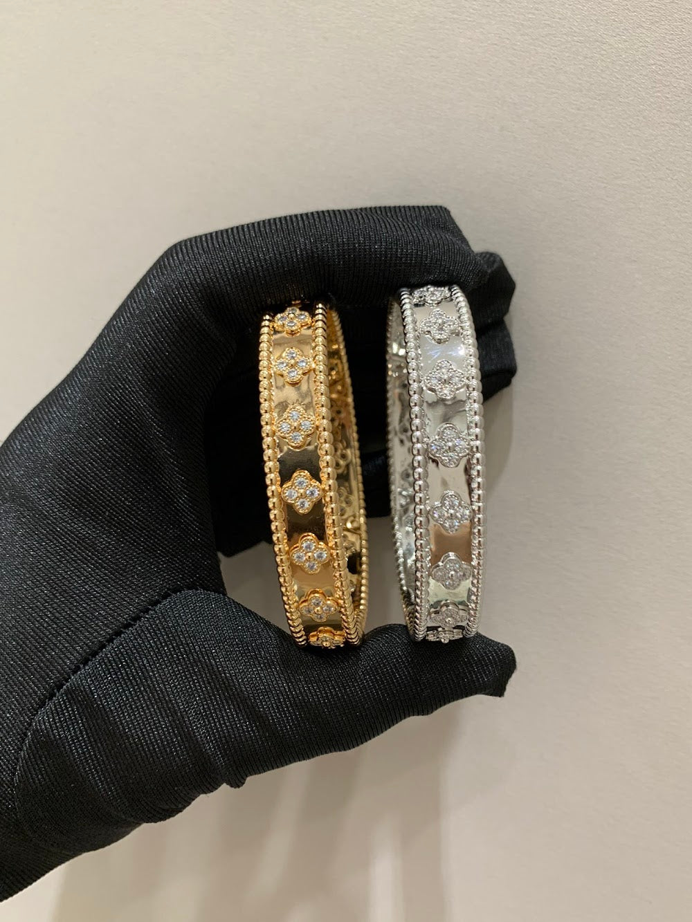 Dragons Bags VCA Luxury Jewelry --51989
