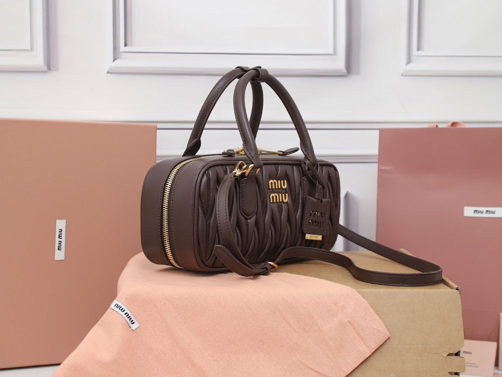 Dragons Bags Miun Miun Luxury Bag --123382