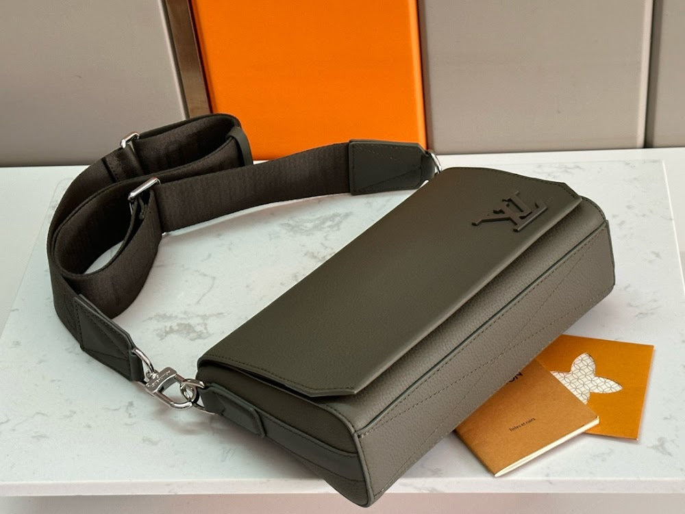 Dragons Bags ln Luxury Bag --70562