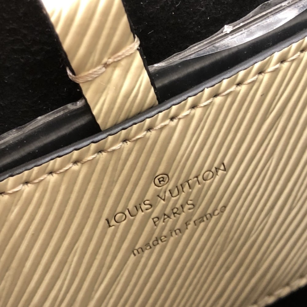 Dragons Bags ln Luxury Bag --60642