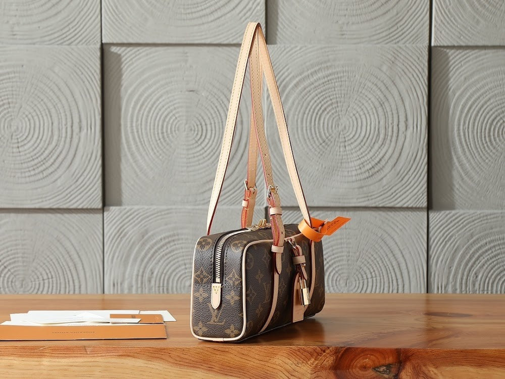 Dragons Bags ln Luxury Bag --97268