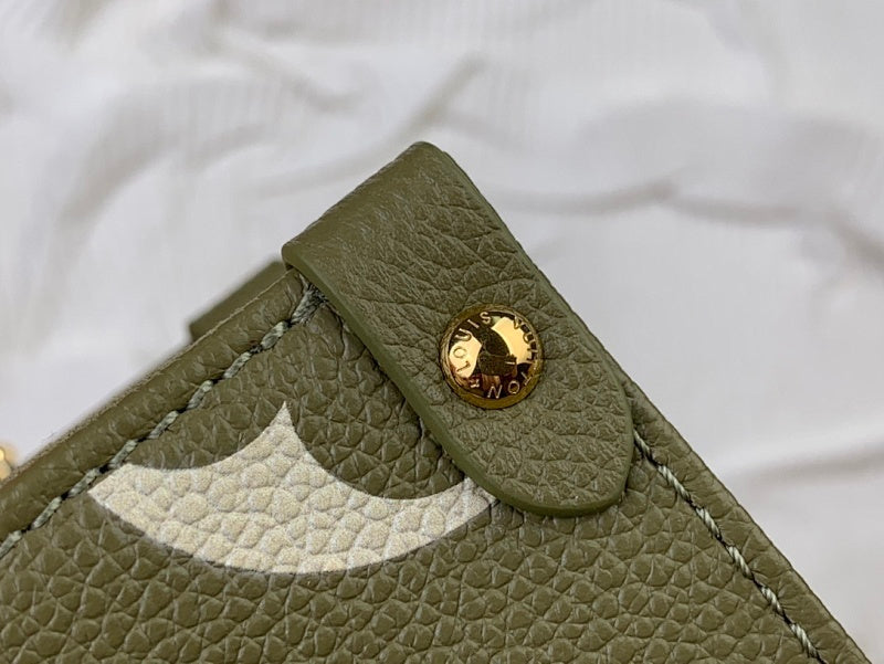 Dragons Bags ln Luxury Bag --68776