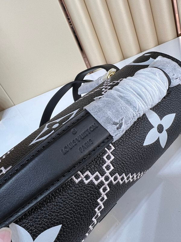 Dragons Bags ln Luxury Bag --60746