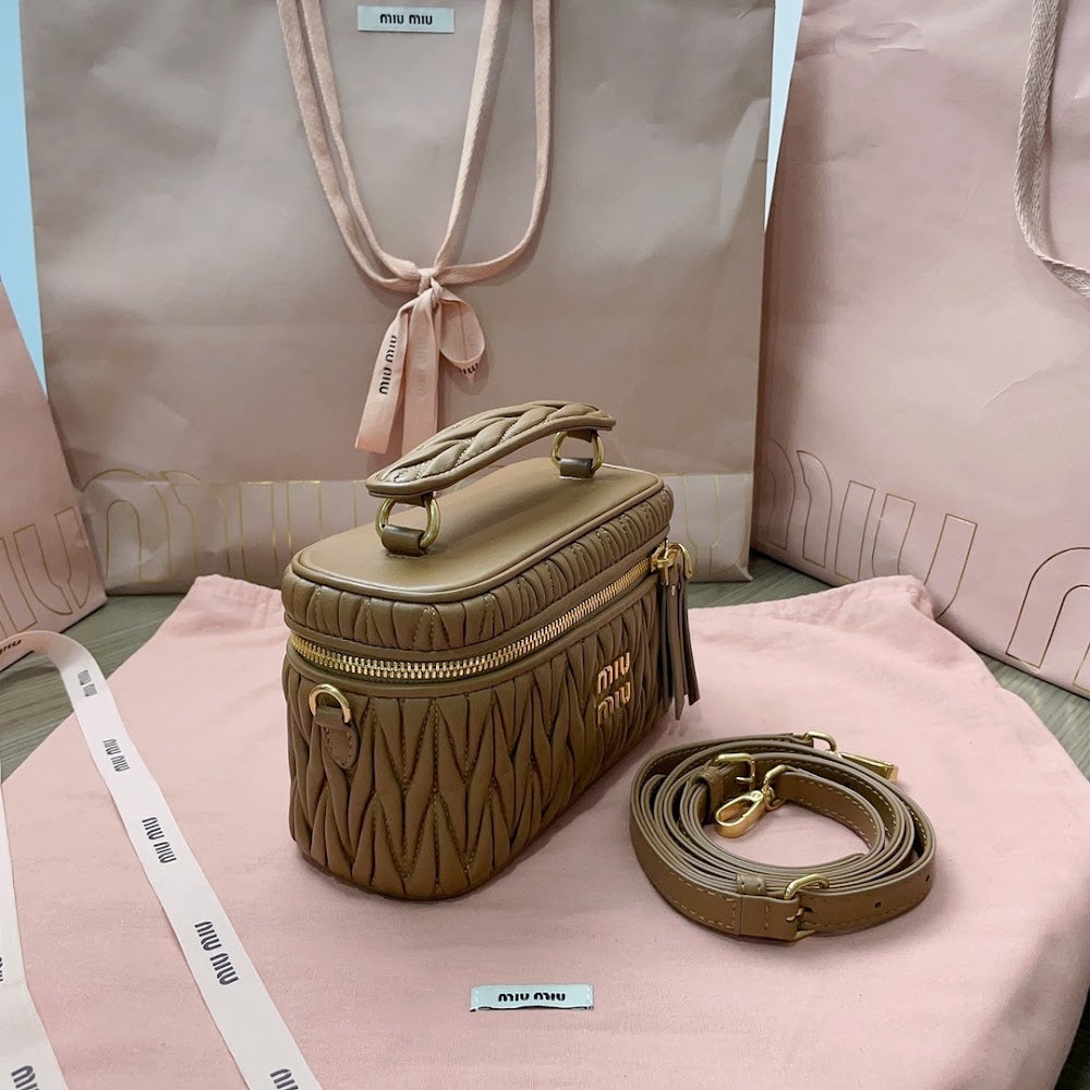 Dragons Bags Miun Miun Luxury Bag --123263
