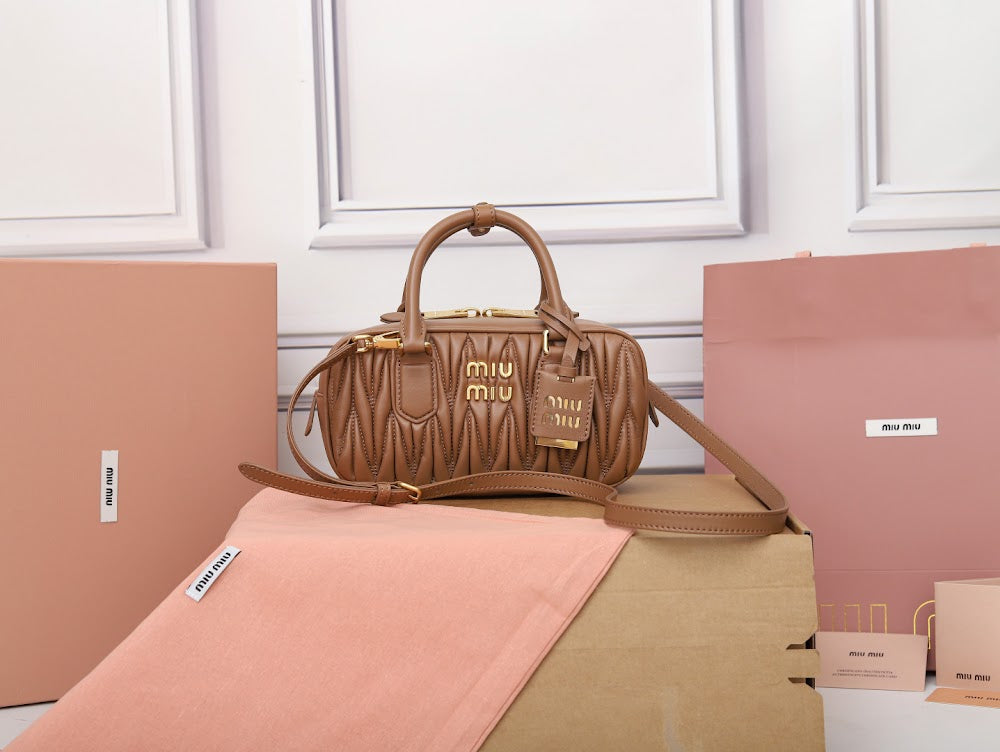 Dragons Bags Miun Miun Luxury Bag --122502
