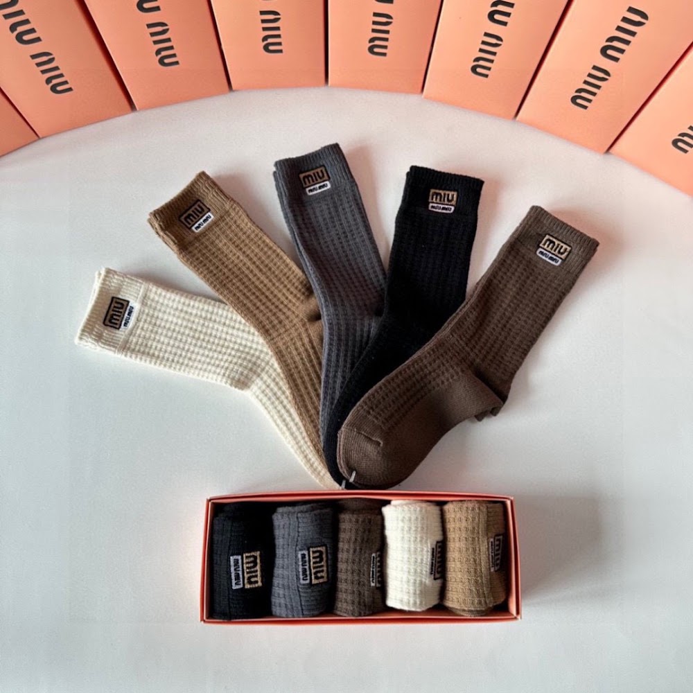 Dragons Bags Premium Luxury Socks --98017