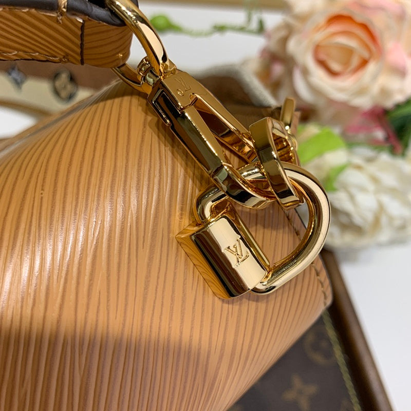 Dragons Bags ln Luxury Bag --65988