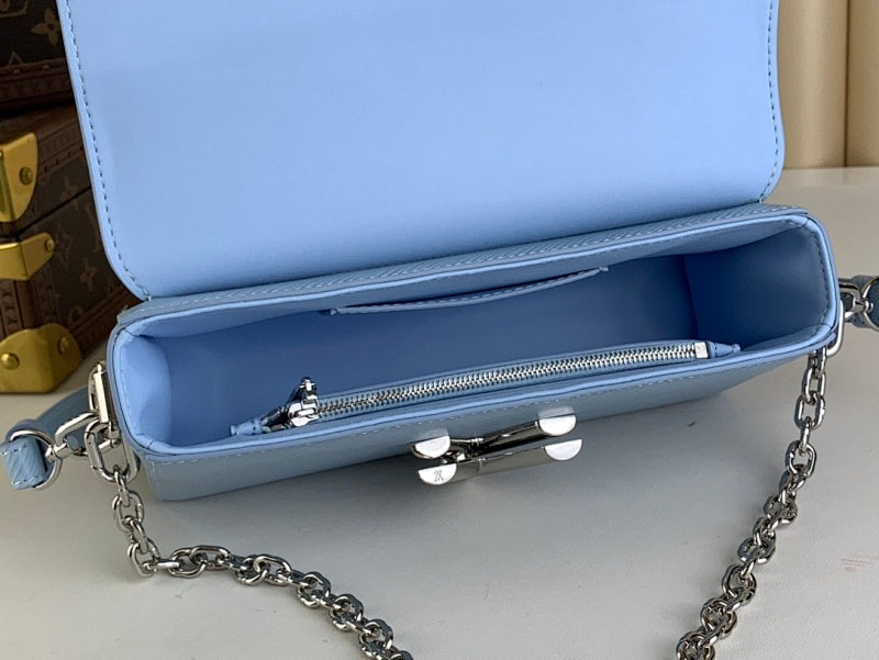 Dragons Bags ln Luxury Bag --68832
