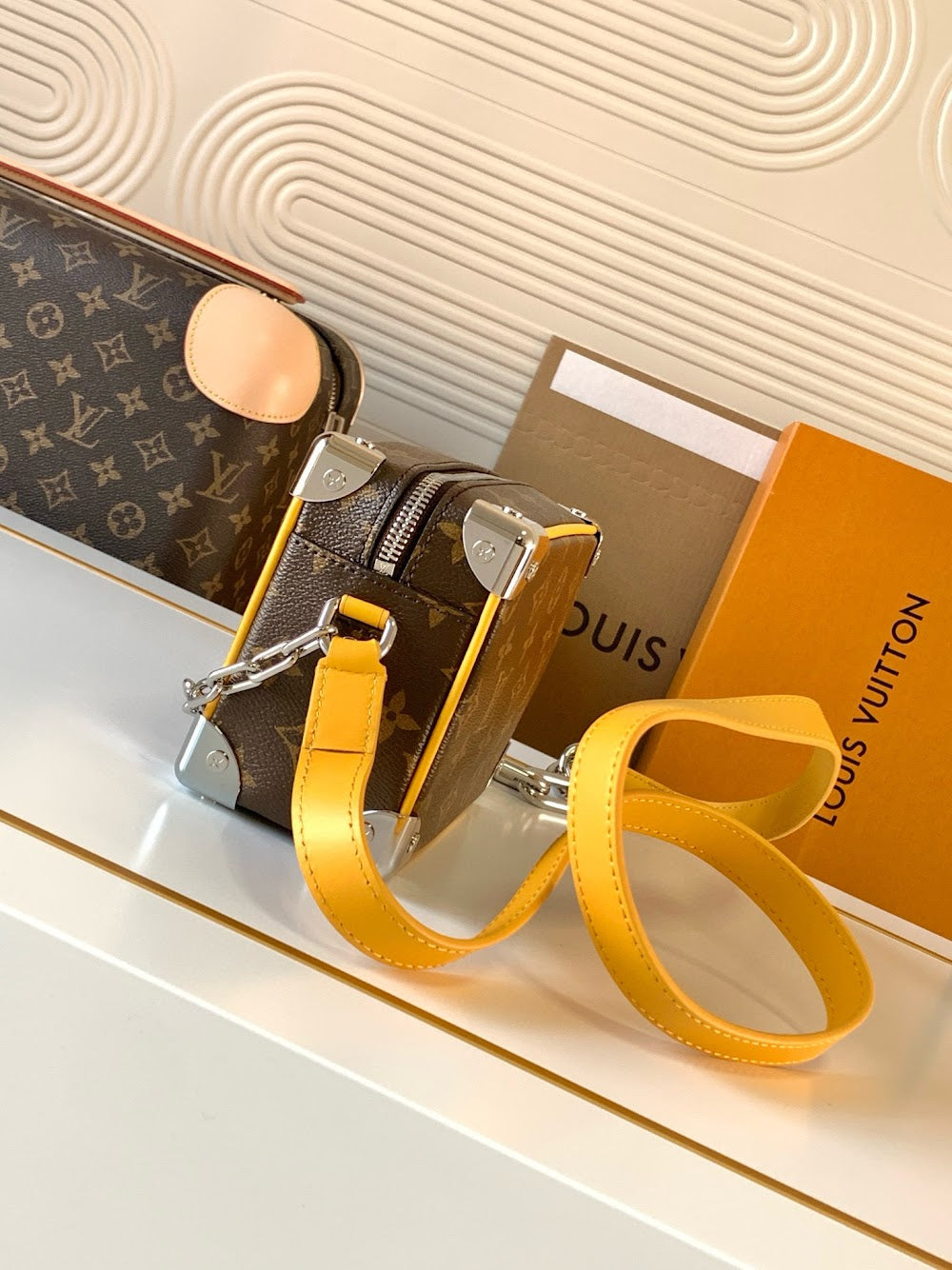 Dragons Bags ln Luxury Bag --81576