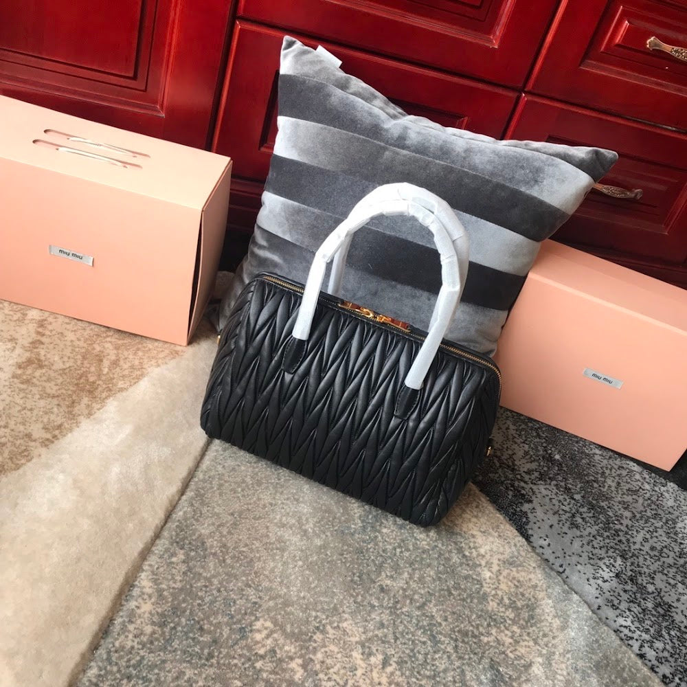 Dragons Bags Miun Miun Luxury Bag --123254
