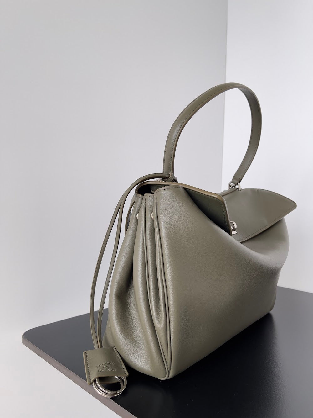Dragons Bags Balenciaga Luxury Bag --111598