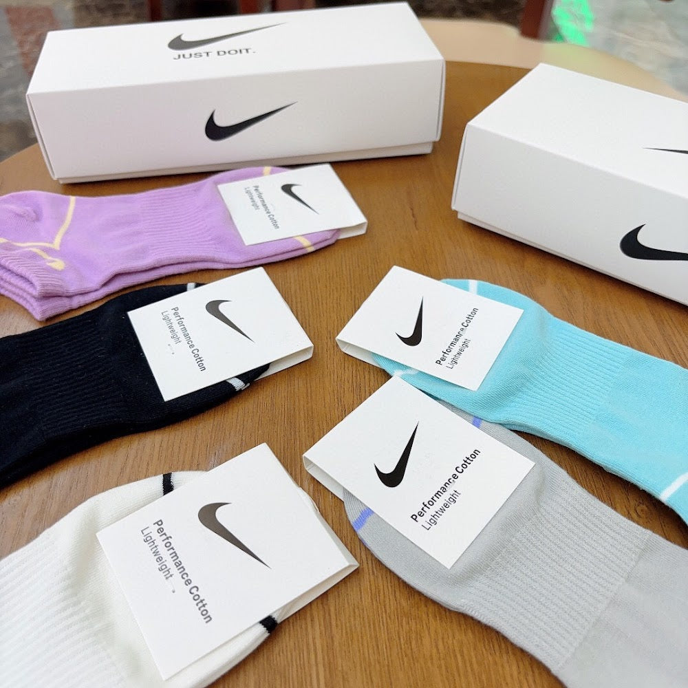 Dragons Bags Premium Luxury Socks --98183