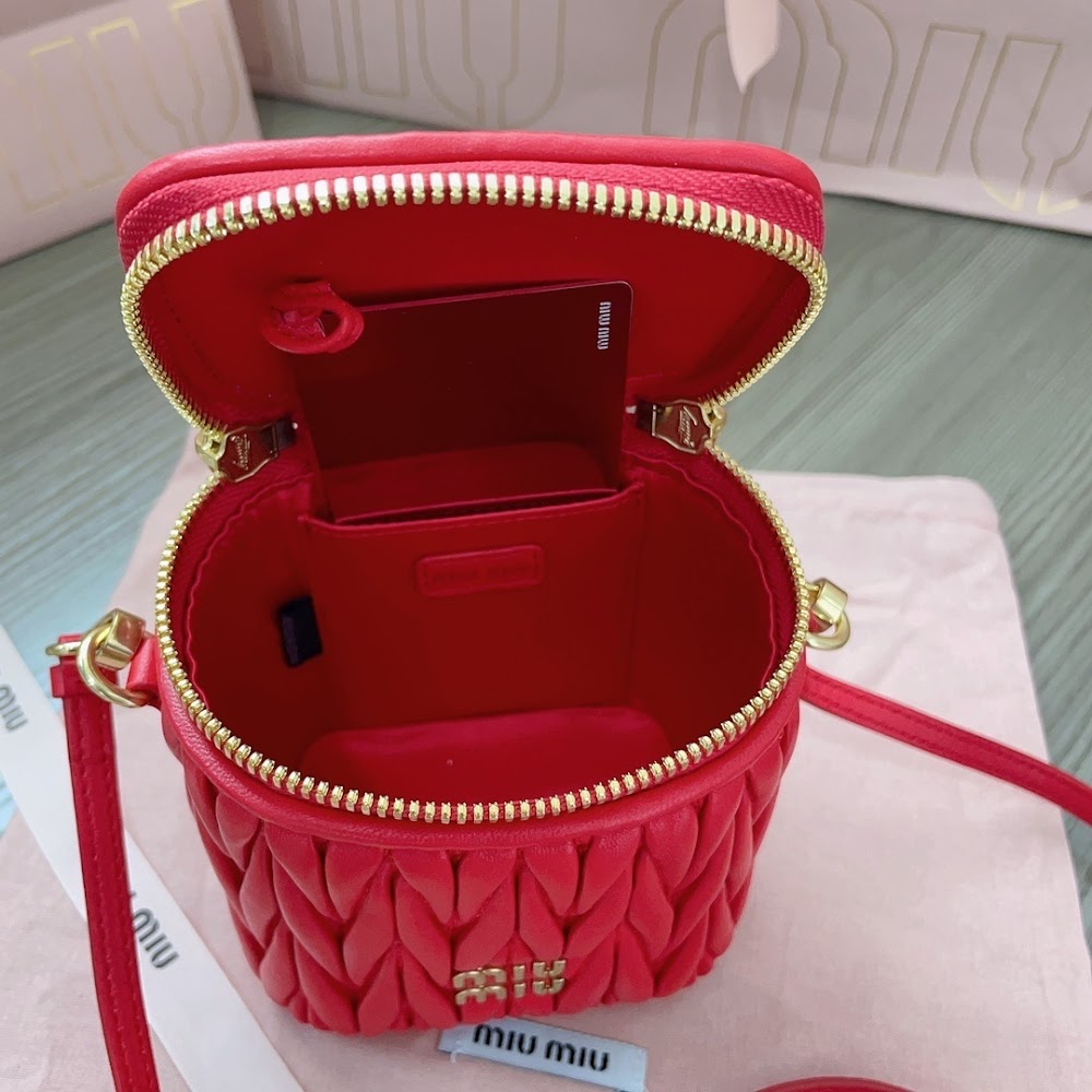 Dragons Bags Miun Miun Luxury Bag --123280